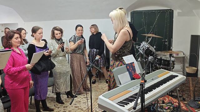 Корни - Наперегонки с ветром (под минус) | Хор #8Герц