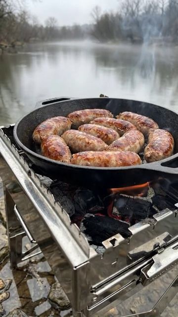 Когда дождь холодный, хочется именно такой сковороды