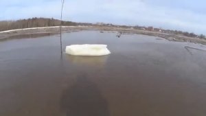 РЫБАЛКА ПО СТАРИНКЕ СРЕДИ ЛЬДОВ В АРКТИКЕ!