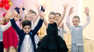 Яркий танец выпускников детского сада - родители поражены, видеосъёмка