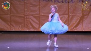 Янченко Мария, 5 лет. «Мы маленькие звёзды»