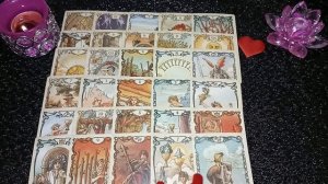 Как он оценивает наши отношения в своих мыслях?!#тарораскладгаданиеонлайн #ЕленаТароВояж