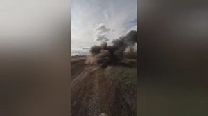 Наш боец родился не просто в рубашке, а в полном бронекомплекте.

Дрон ВСУ атаковал, но наш боец