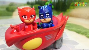 Мультики про машинки - видео для детей с игрушками Герои в масках - Опасность Ромео!