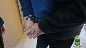 Сотрудники полиции задержали жителя Уссурийска, спалившего иномарку тёщи после семейного скандала