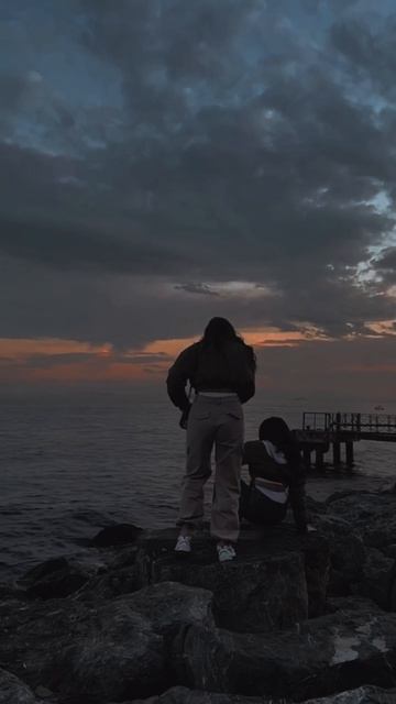 В чем формула счастья?

#счастье #moodvideo #девушкипоймут #worklifebalance #счастьеесть