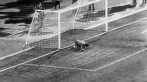 Чемпионат СССР по футболу 1980 год . Динамо Киев - Спартак Москва 2 : 0 .