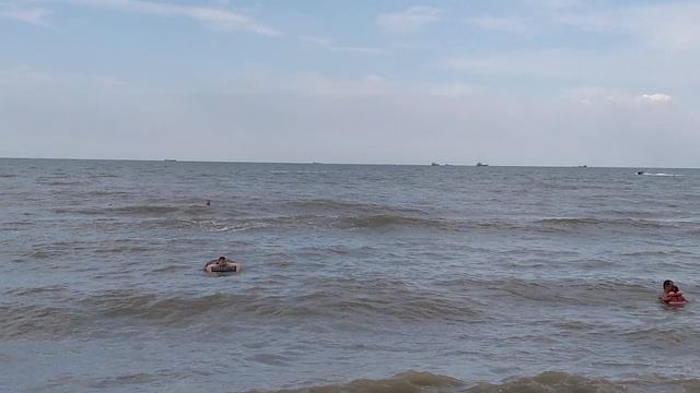 Отлично отдыхаем на Азовском море в станице Голубицкая