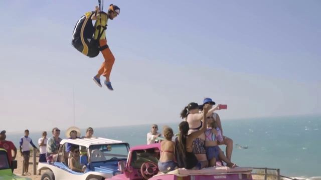 ПОМОГАЕТ ЖИТЬ