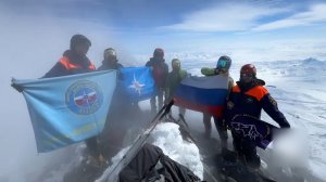 ВОСХОЖДЕНИЕ В ЧЕСТЬ ПОБЕДЫ