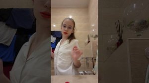 оранжевый губы