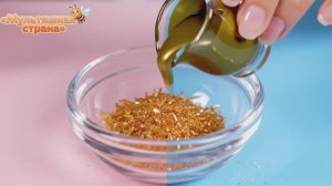 Стеклянные фисташковые пироженные. Мини ИИ - анимация.