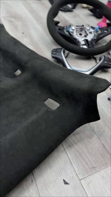 Перетянули потолок BMW 5 в алькантару