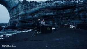 Jody Wisternoff & James Grant (Live from Iceland)