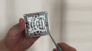 Как установить двухклавишный выключатель в квартире