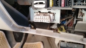 Где находится диагностический разъем Ниссан Либерти