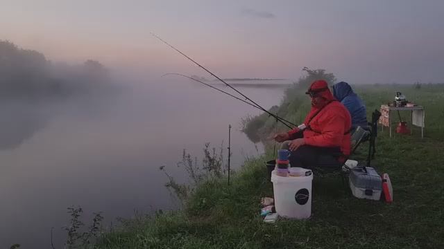 Поймали Леща на 3 кг!Рыбалка с Ночевкой на Днепре. Крупные Лещи на Фидер.