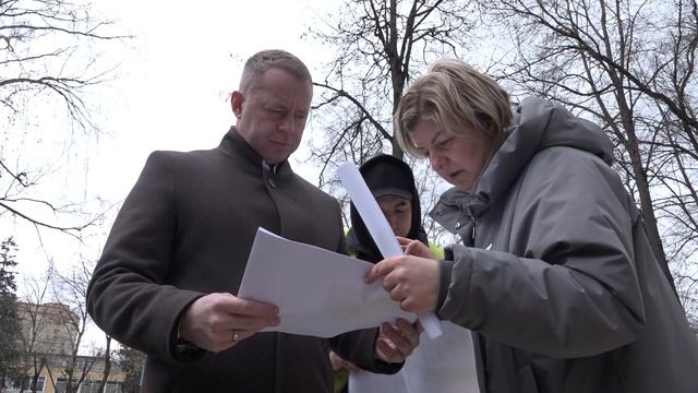 Скоро будут фонтаны. Депутаты посмотрели, как идёт благоустройство бульвара в Дзержинце