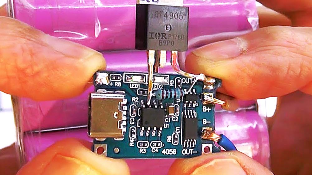 Ток заряда 10 Ампер с TP4056_ проверка и тесты в реальных условиях с питанием 5 вольт и более. смотреть онлайн