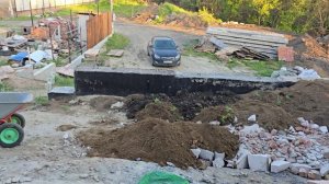 ПРОДОЛЖАЕМ СТРОИТЕЛЬСТВО СНЯЛ ОПАЛУБКУ С ЛЕСТНИЦЫ  НАВЕЛ ПОРЯДОК