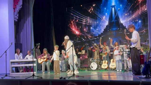 Я буду петь голосами…