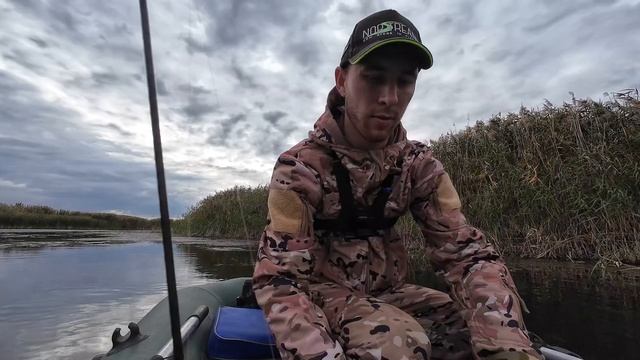 РЫБАЛКА НА КРУЖКИ! ЛОВЛЯ ЖИВЦА На мормышку