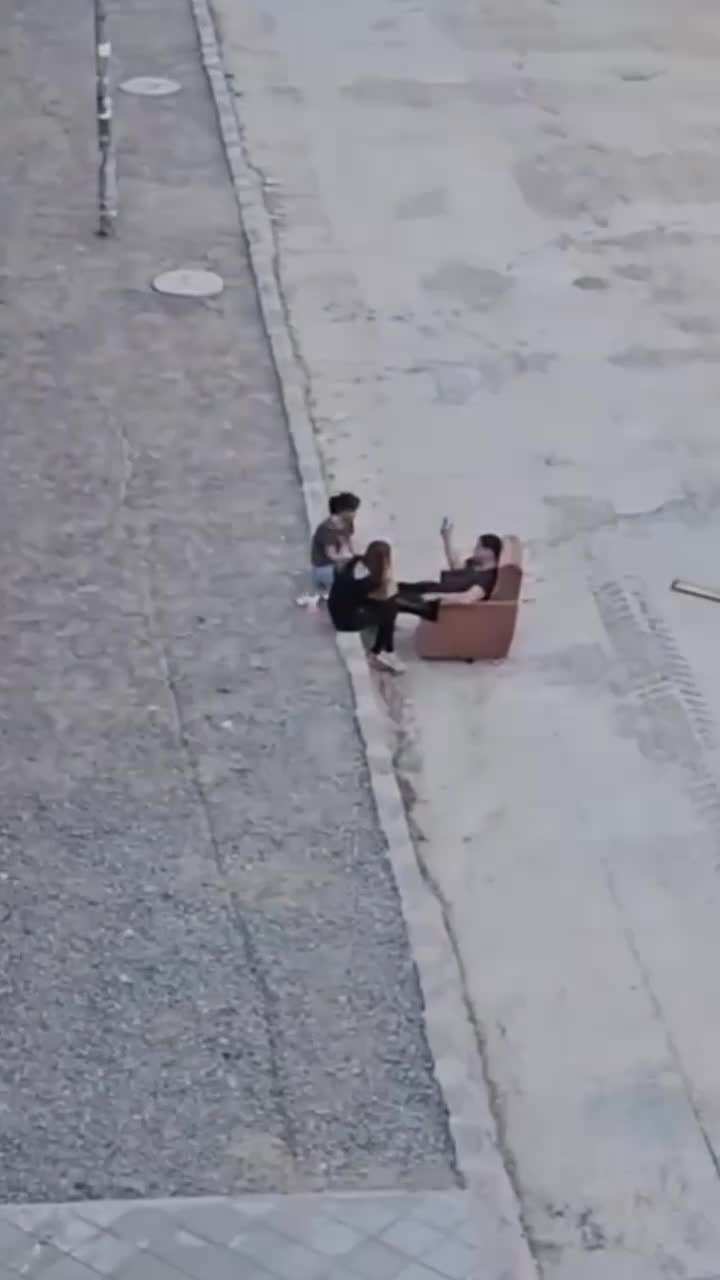 Зaкрытая тусовкa