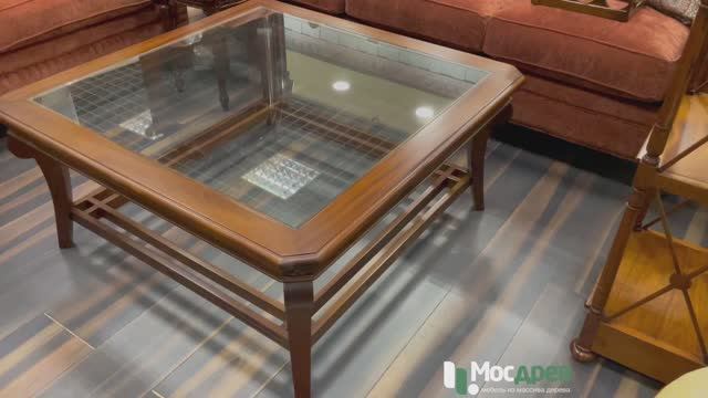 Стол журнальный со стеклом МИГ627 из красного дерева от фабрики Satin Furniture (Индонезия)