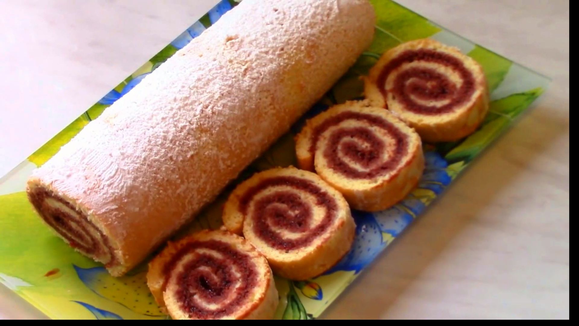 Домашний рецепт бисквитного рулета.