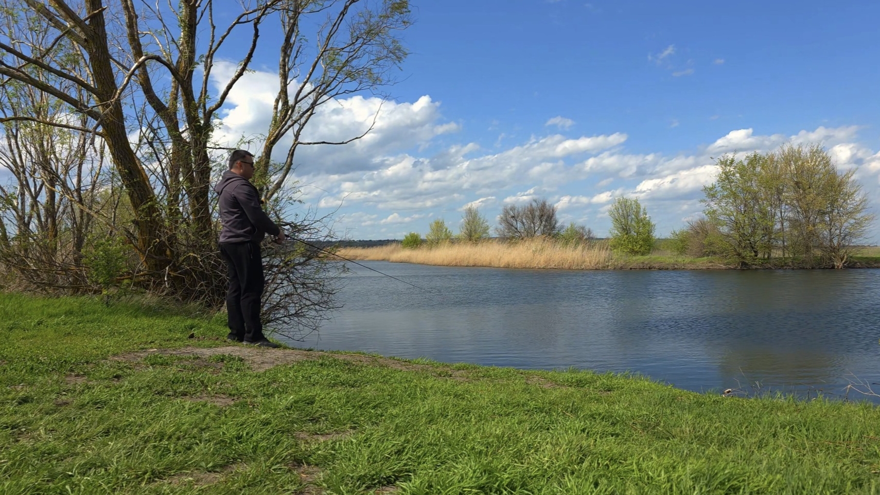 Устал от суеты — уехал один на рыбалку. Вот что получилось