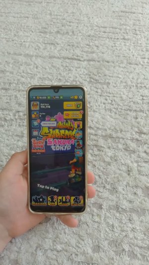 ЗАШЕЛ НА АККАУНТ СВОЕЙ СЕСТРЫ!!!!! ИГРАЮ В САБВЕЙ СЕРФ!!!😱