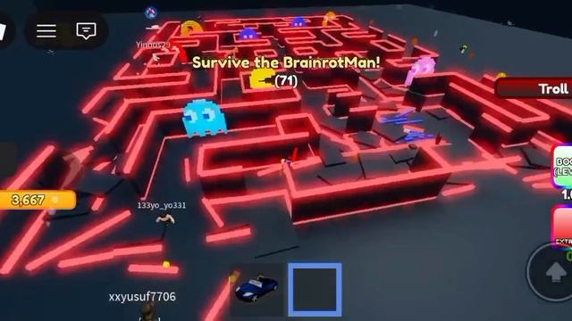 Играю в игру в роблокс вы живи от Pacman!