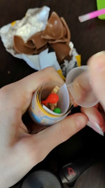 Яйцо с подарком 