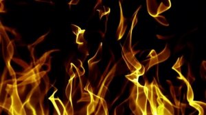 Огонь на чёрном фоне // футаж