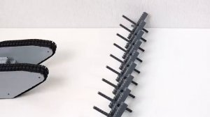 5 гусеничных вездеходов LEGO против 6 экстремальных препятствий! Кто пройдет всё?