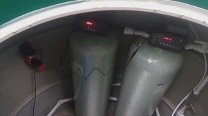 Два баллона для водоочистки в кессоне