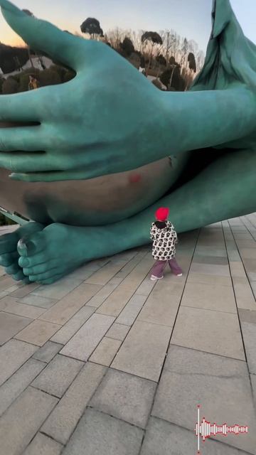 Продолжаем танцевать