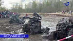 Мозыряне приняли участие в зрелищных соревнованиях на внедорожниках «Джип-спринт»