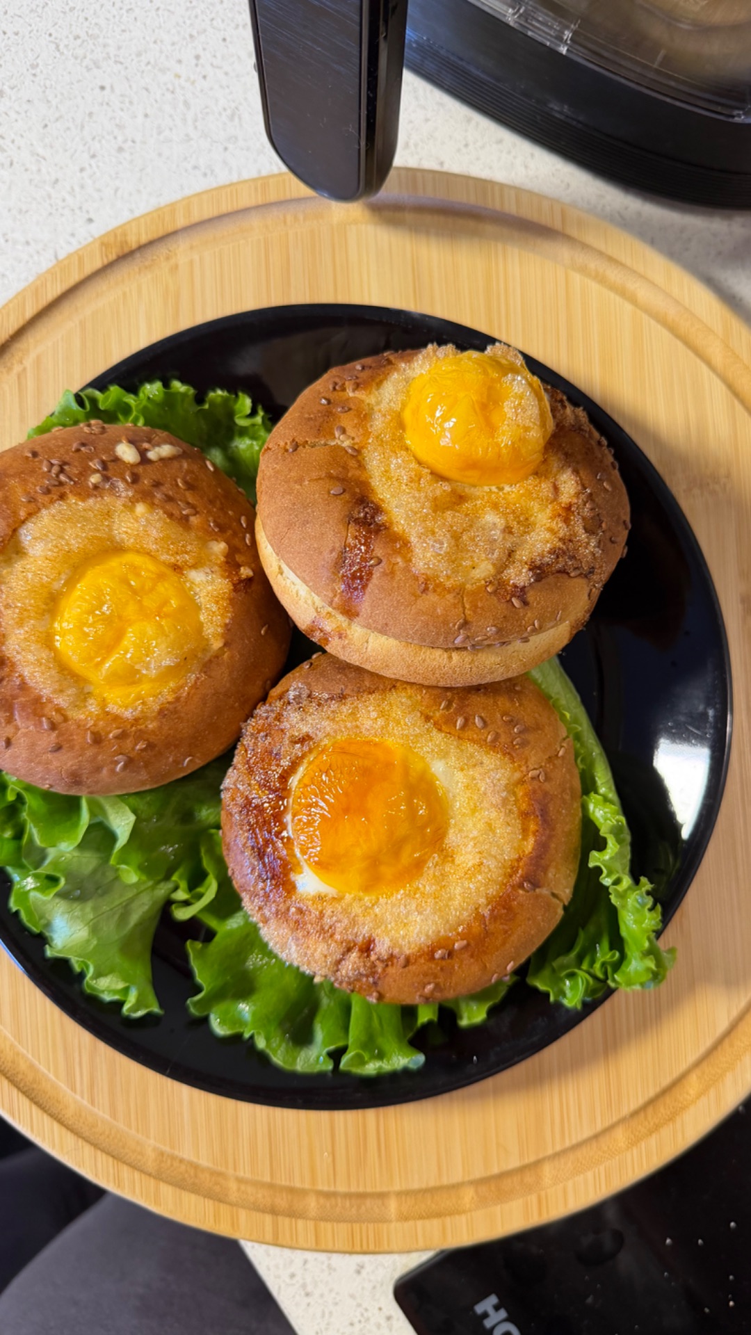 Запечённые яйца в булочке ✨