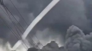 Враг опять атаковал НПЗ в Туапсе,горит завод