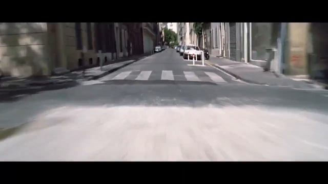 Отрывок из фильма Такси, гонка.