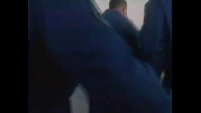 Его звало небо