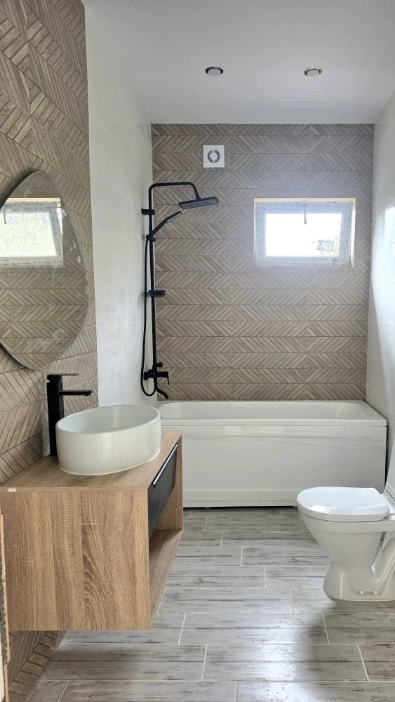 КРАСНОДАР, СТ. ЕЛИЗАВЕТИНСКАЯ. Готовность полтора месяца.Дом 85 кв.м по 1 этажу. 4 сотки земли.