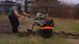 Получилось! Плуг своими руками для маленького мотоблока РВЁТ ТЯЖЁЛУЮ ЦЕЛИНУ ЧТО ЛОМ НЕ БЕРЁТ