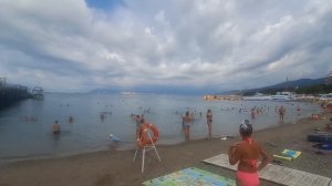 Что-то идет со стороны Новороссийска. Похоже смоет жутким ливнем, но очень тепло. Кабардинка сегодня