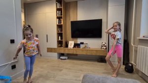 дуэт с Ариной с обручем и лентой дуэт называется пандочки