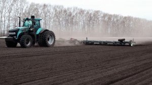 БЗШ-18 и гибридный трактор KAT в работе на закрытии влаги