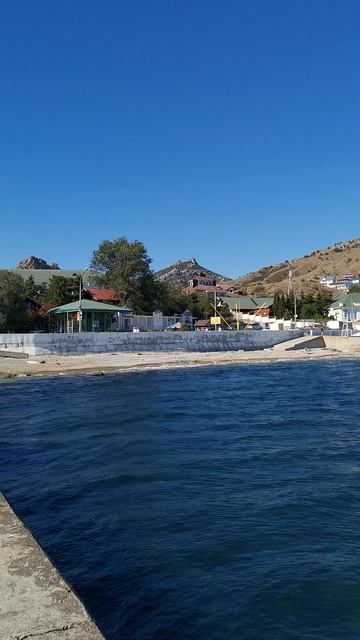 Море, пирс, Крым, Россия, п. Курортное.