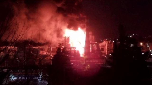 ‼️🇷🇺🏴☠Враг снова атаковал Туапсе ▪️В Туапсе из-за атаки БПЛА начался пожар на НПЗ,