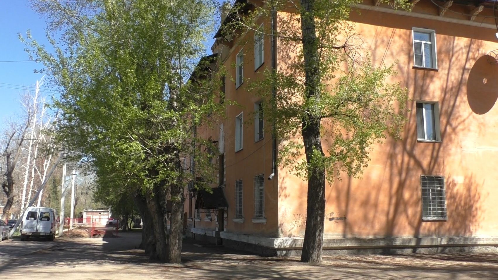 Поплатился за сосульки: в Рубцовске заместителя директора одной из УК дисквалифицировали на год